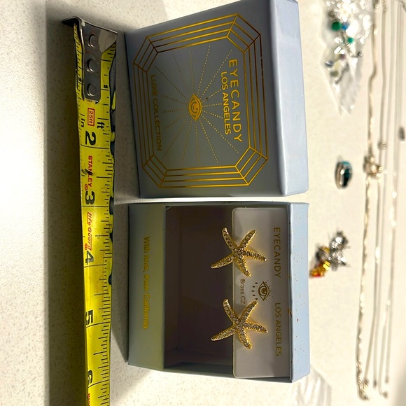 Starfish cubic zirconia earrings - Picture 1 of 5